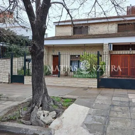 Buy this 3 bed house on Laboratorio Foto Color Kodak Franco in Avenida Entre Ríos 893, San Cristóbal