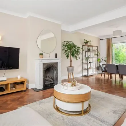Image 5 - Camden Road, London, N7 0LG, United Kingdom - Townhouse for rent