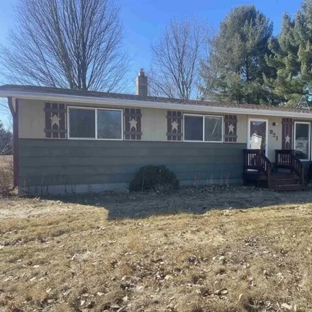 Buy this 3 bed house on 985 Schabow Street in Gresham, Shawano County