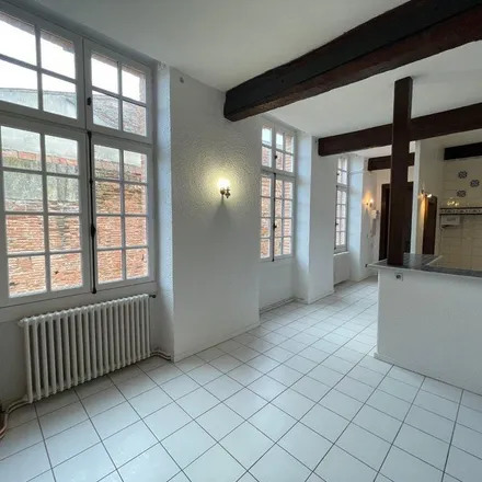 Rent this 3 bed apartment on Tout pour le fruit in Boulevard de Chantilly, 82000 Montauban