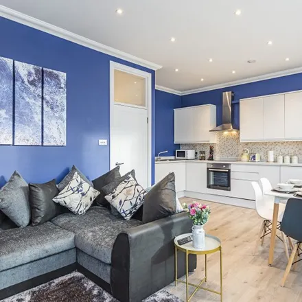 Rent this 2 bed apartment on 15 Iverson Road in London, NW6 2QT