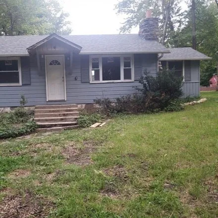 Rent this 3 bed house on 164 Coon Den Road in Kampe, Vernon Township