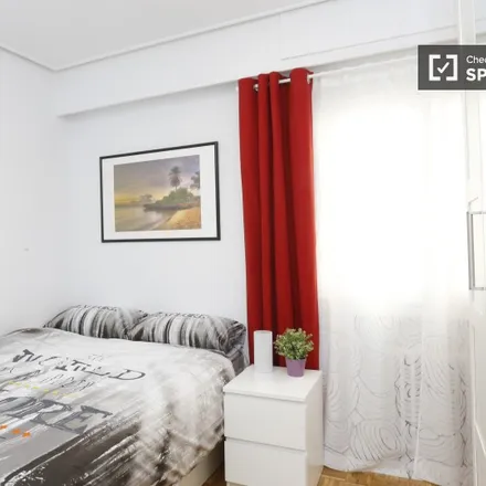 Image 1 - Madrid, Residencial Toscana, Calle Cruz del Sur, 28007 Madrid - Room for rent