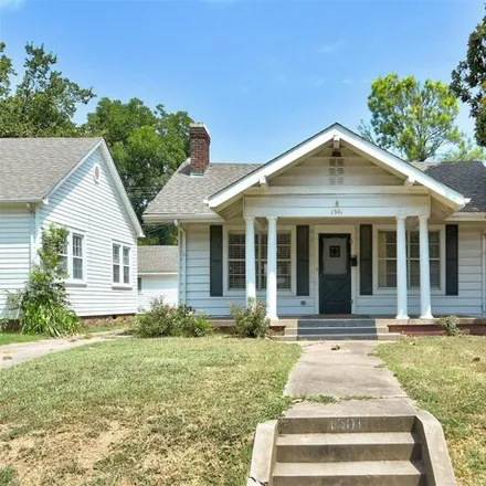 Buy this 3 bed house on 379 M Street Southwest in Ardmore, OK 73401