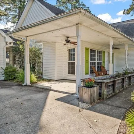 Rent this 3 bed house on 725 Ponderosa Drive in Carolina Bay, Charleston