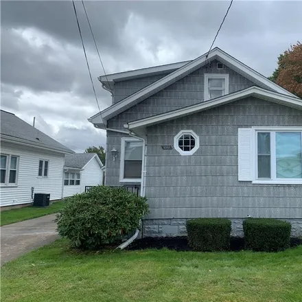 Buy this 3 bed house on 961 West 34th Street in Weigelville, Erie