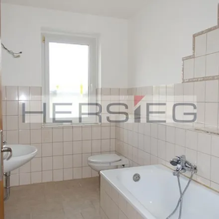 Rent this 3 bed apartment on Tiefgarage Markt in Markt, 09456 Annaberg-Buchholz