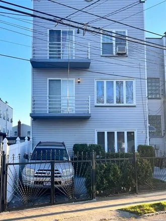 Image 2 - 29-15 Brookhaven Ave, Far Rockaway, New York, 11691 - House for sale