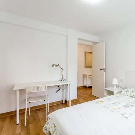Image 1 - Taranna, Carrer del Marí Blas de Lezo, 46011 Valencia, Spain - Apartment for rent