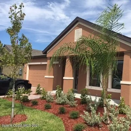Rent this 3 bed house on Louetta Circle in Melbourne, FL 32901