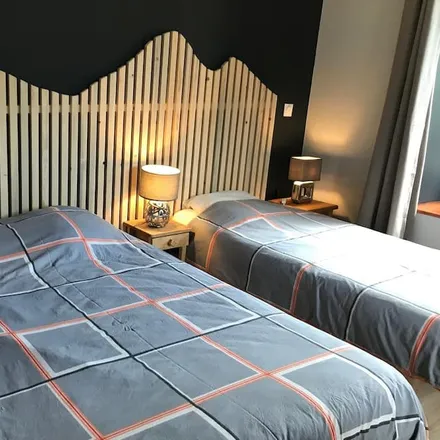 Rent this 4 bed house on 38250 Villard-de-Lans
