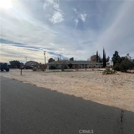 Image 7 - 12174 Snapping Turtle Road, Apple Valley, CA 92308, USA - House for sale