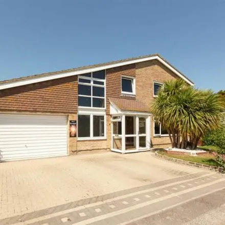 Rent this 3 bed house on Cliff Field in Westgate-on-Sea, CT8 8PY