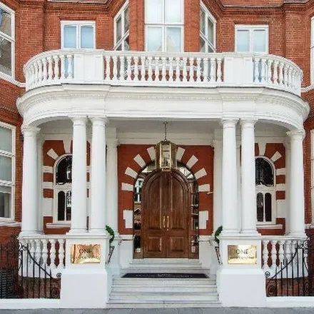 Image 5 - One Hans Crescent, 1 Hans Crescent, London, SW1X 9LP, United Kingdom - Apartment for rent