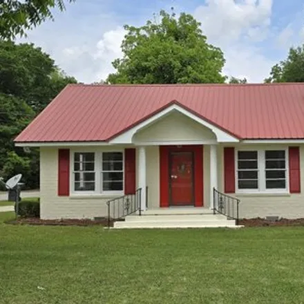 Buy this 4 bed house on 309 West Drive in Dublin, GA 31021