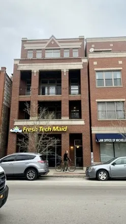 Rent this 3 bed condo on 1532 West Fullerton Avenue in Chicago, IL 60614