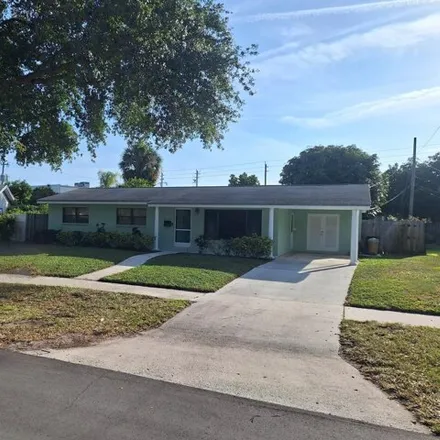 Buy this 3 bed house on 830 Fairhaven Drive in North Palm Beach, FL 33408