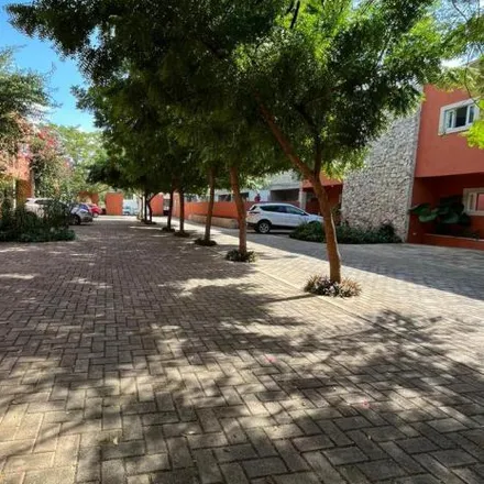 Rent this 2 bed townhouse on Hacienda Dzodzil Norte in Calle 25, Sodzil Norte