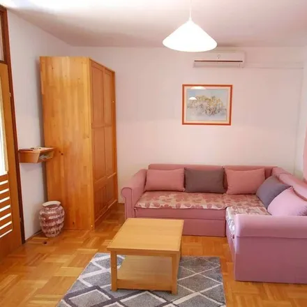 Image 2 - Njivice, Primorje-Gorski Kotar County, Croatia - Apartment for rent
