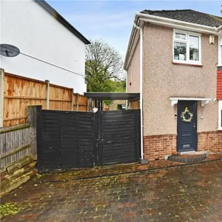 Buy this 3 bed house on Martens Avenue in London, DA7 6AW