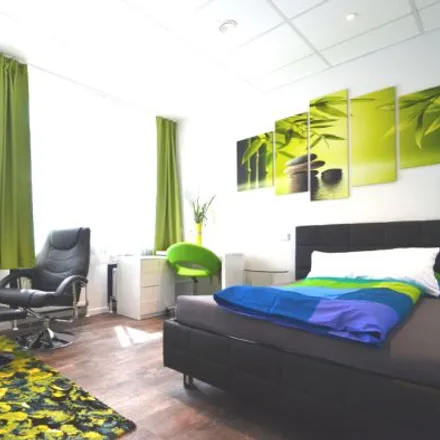 Rent this studio apartment on Triftstraße 53 in 60528 Frankfurt, Germany