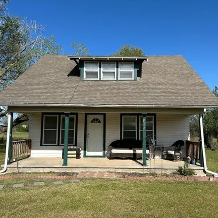 Buy this 3 bed house on 666 North H Avenue in Newkirk, Kay County