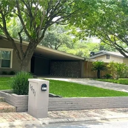 Buy this 3 bed house on West Gardenia Avenue in McAllen, TX 78501