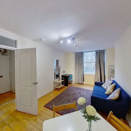 Rent this 2 bed apartment on 23-25 Rose Street in City of Edinburgh, EH2 2PR