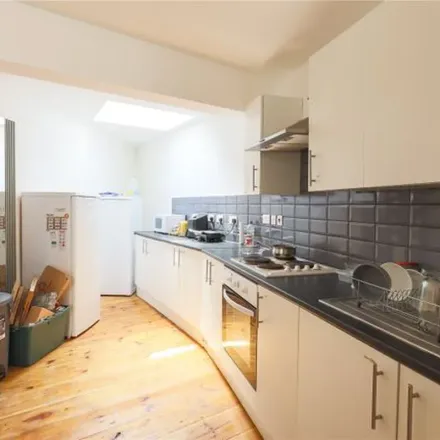 Rent this 5 bed apartment on Marugame Udon in 449 Strand, London