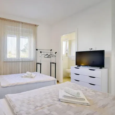 Image 8 - Grad Pula, Istria County, Croatia - Duplex for rent