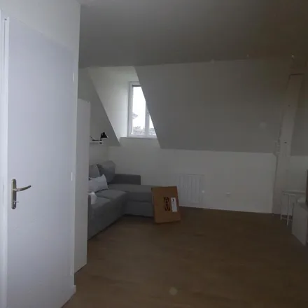 Rent this 1 bed apartment on 2 Rue du Chemin Vieux in 41500 Mer, France