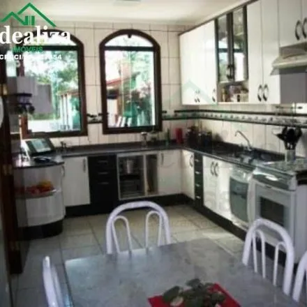Buy this 5 bed house on Rua Guilherme Richers in Santana, Ribeirão Pires - SP