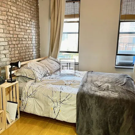 Rent this 1 bed apartment on 501 2nd Avenue in New York, NY 10016
