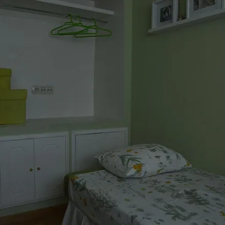 Rent this 4 bed apartment on Madrid in Calle de la Virgen de la Cabeza, 28821 Coslada
