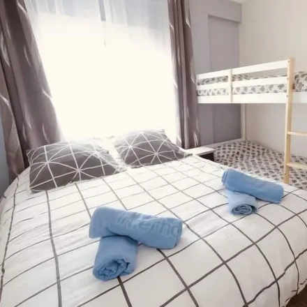 Rent this 4 bed apartment on Torre de la Guardiola in Carrer del Doctor Torné, 43540 la Ràpita