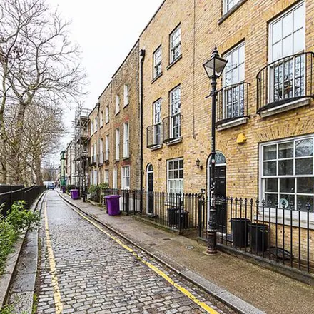 Rent this 3 bed townhouse on 11 Paradise Row in London, E2 9QX