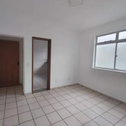 Rent this 3 bed apartment on Rua Minas Gerais in Centro, Divinópolis - MG