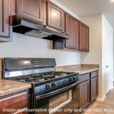 Image 9 - 818 Canyon Ridge Drive, San Antonio, TX 78227, USA - House for sale
