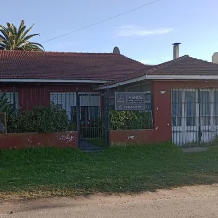 Buy this 2 bed house on Lorenzo Scaglia in Parque Peña, Mar del Plata