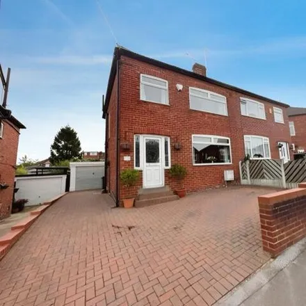 Buy this 3 bed duplex on Woodland Road in Colton, LS15 7SE