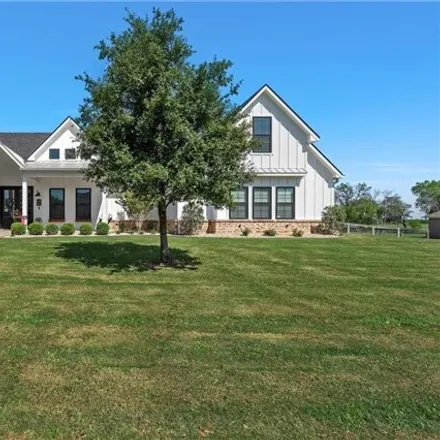 Buy this 5 bed house on 1473 Sunland Park Drive in Robinson, McLennan County