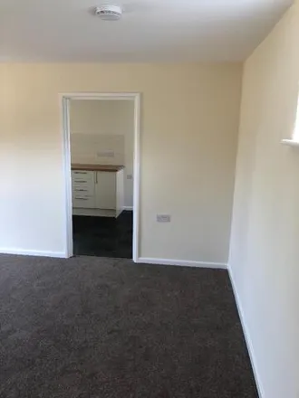 Image 5 - Harlech, Corby, NN18 9JA, United Kingdom - Apartment for rent