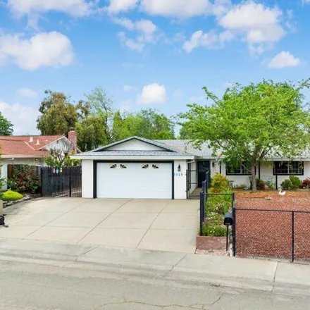 Buy this 3 bed house on 1049 Treasure Lane in Roseville, CA 95678