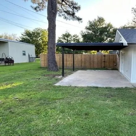 Image 2 - 219 N Oak Pl, Van, Texas, 75790 - House for sale
