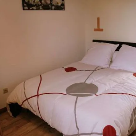 Rent this 1 bed apartment on 172 Chemin de la Garrosse in 31340 Villemur-sur-Tarn, France
