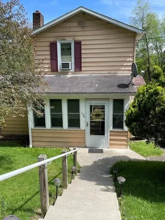Image 2 - 132 Lunen Street, Foustwell, Conemaugh Township, PA 15935, USA - House for sale