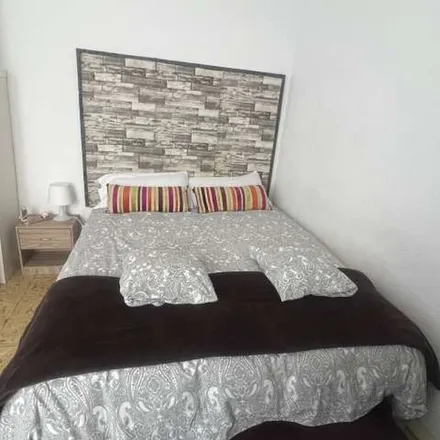 Rent this 3 bed apartment on Escola Cervantes in Carrer de Sant Pere Més Baix, 08001 Barcelona