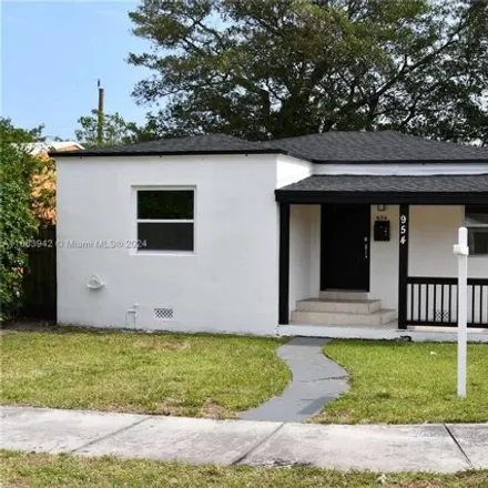 Image 2 - 954 Northwest 75th Street, Little River, Miami, FL 33150, USA - House for rent