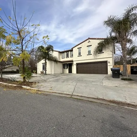 Buy this 5 bed house on North Cottonwood Street in Visalia, CA 93291