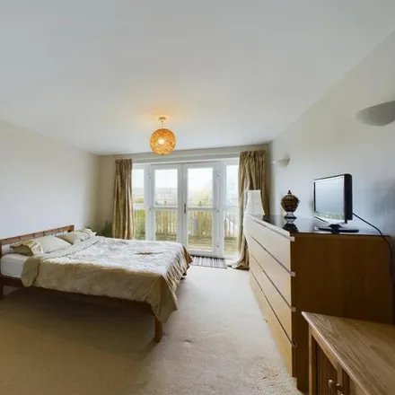 Buy this 4 bed duplex on Victoria Road in Flintshire, CH4 8SS